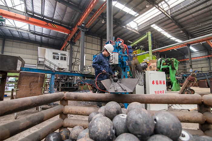丽江网架配件-螺栓球加工车间